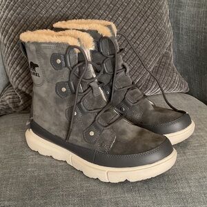 Sorel Women's Charcoal and Cream Winter Boots